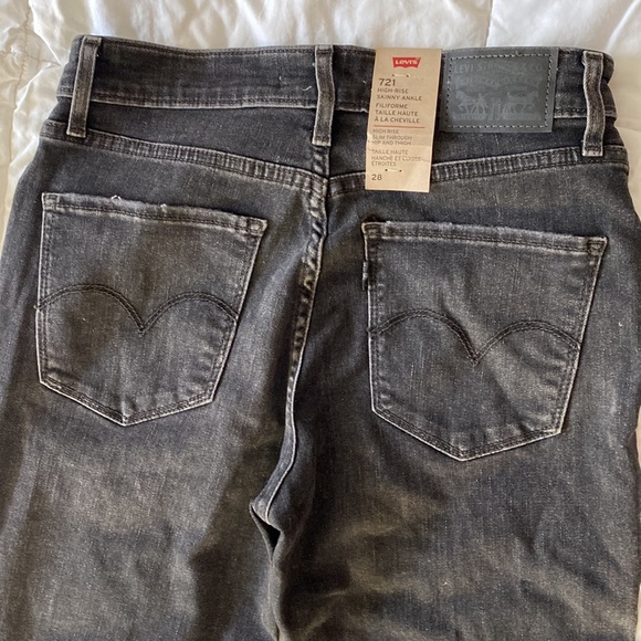 🛍️NWT - LEVIS 721 High-Rise Skinny Ankle Black Jeans - Picture 6 of 6